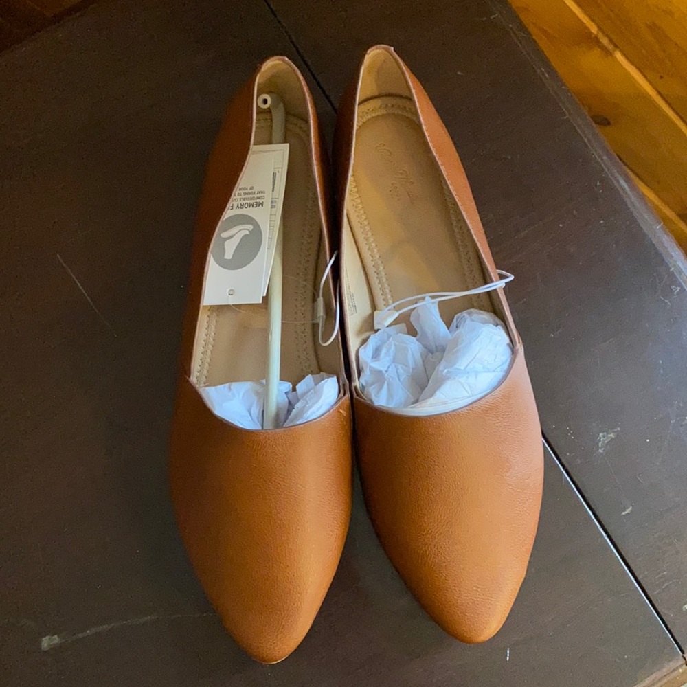 Dress shoes